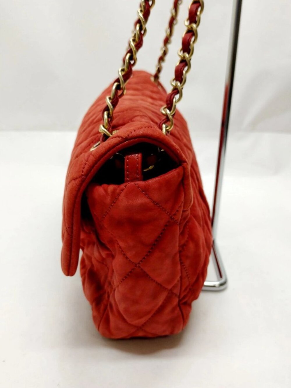Authentic Chanel Quilted Flap Bag Red Leather Gold Chain Shoulder Bag Luxury - Picture 4 of 16